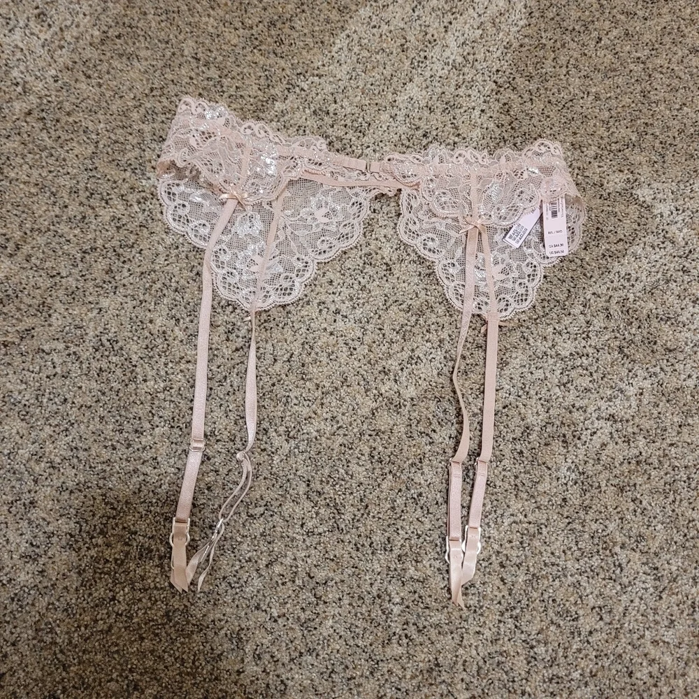 Victorias Secret lace floral garter